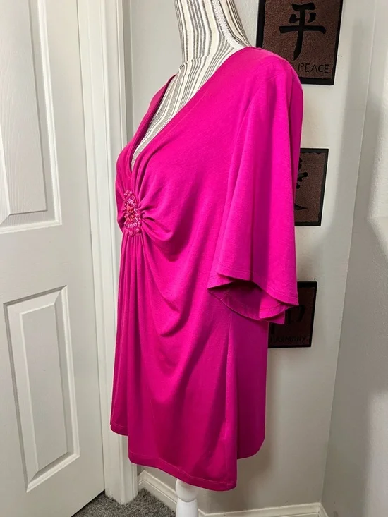 ECI Fushsia Beaded patchwork short sleeve tunic, V-neck blouse plus size XXL - Picture 10 of 11